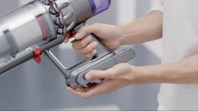 installer la nouvelle batterie d un aspirateur dyson